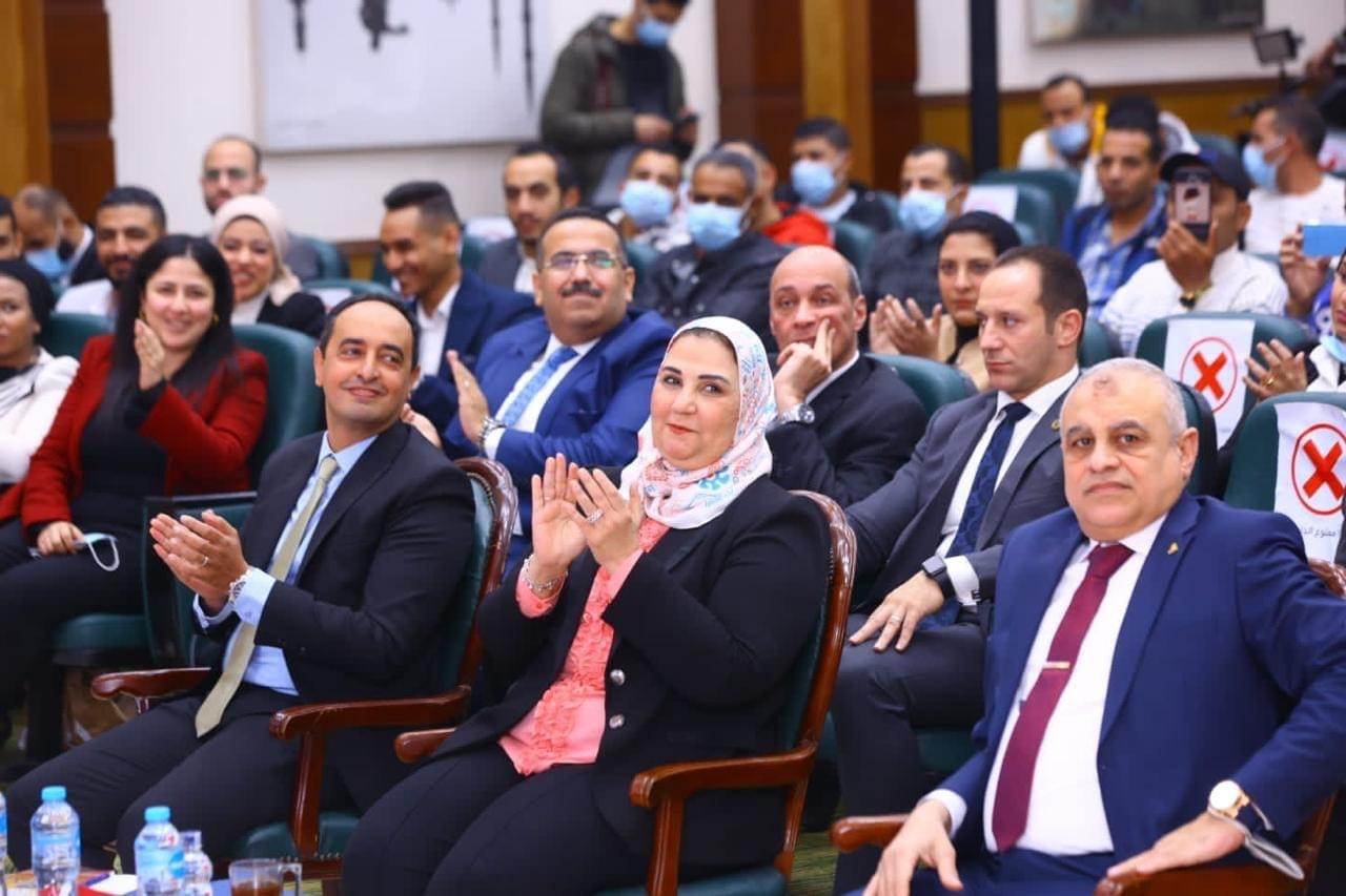 8A022BAB-62A1-4ED1-B710-49AEB66A2394