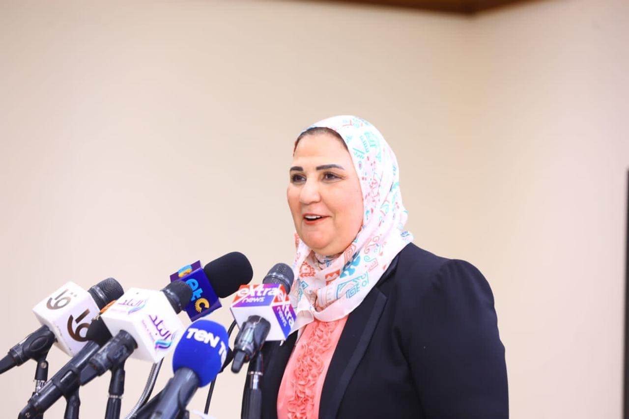 F86E9F4C-CDC2-424E-AF0A-33C5E59B15CE