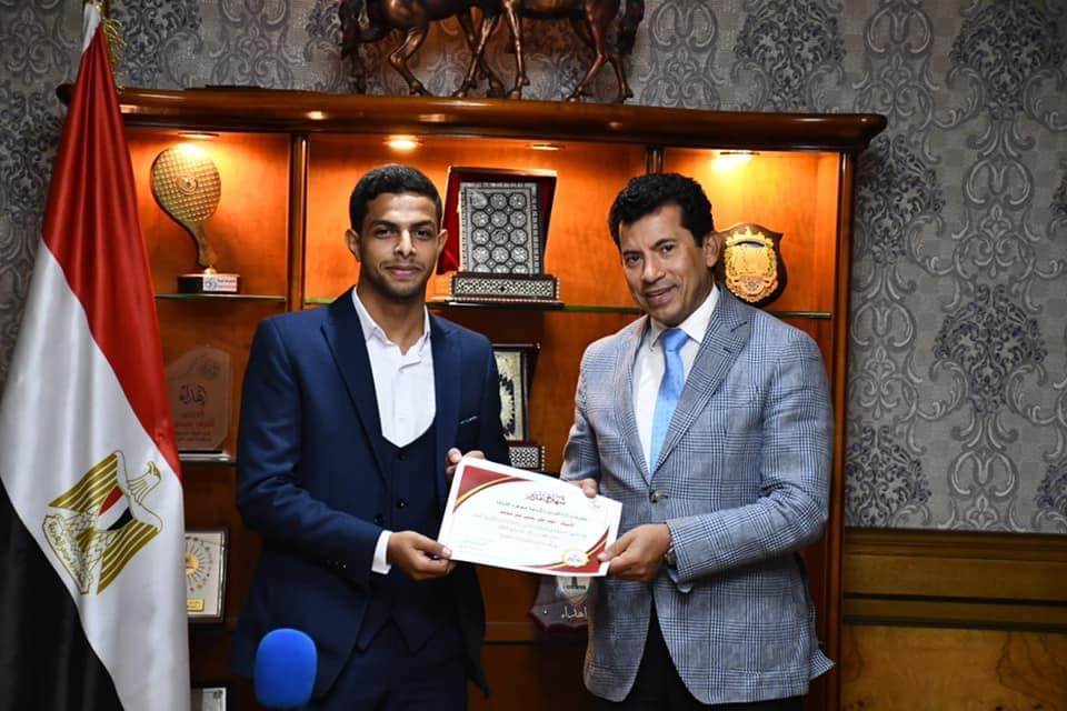 B4AF7432-7902-487B-AE7A-0C7FE195433E