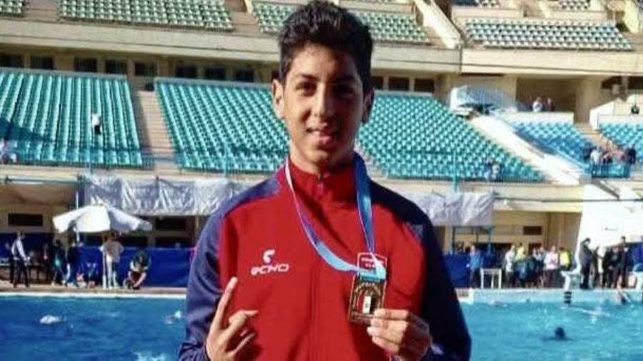 تشييع جنازة السباح يوسف محمد إلى مثواه الأخير بمقابر بورسعيد