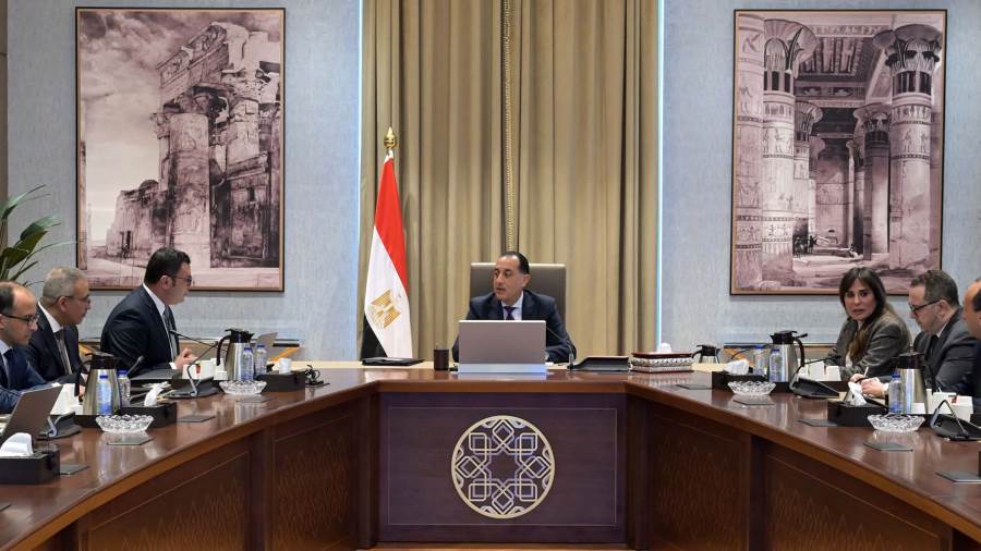 رئيس الوزراء يستعرض المخطط الهيكلي والرؤية التنموية لمنطقة "غرب رأس الحكمة"