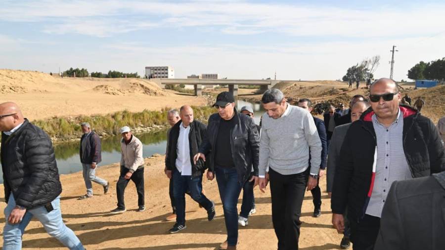 سويلم يتفقد حالة المنظومة المائية بمحافظة السويس ويتفقد محطة شرب السويس