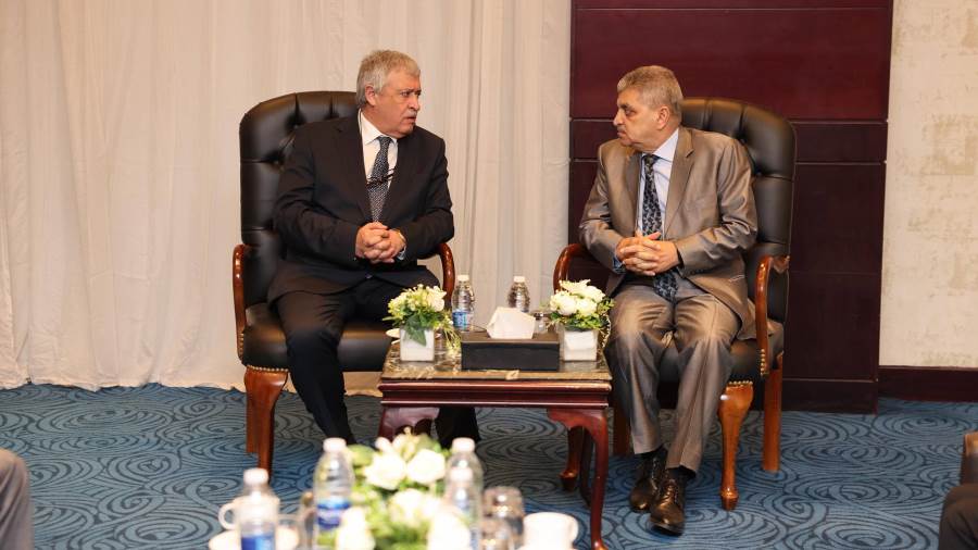 الفريق أسامة ربيع يبحث مع وزير النقل الأردني سبل التعاون وتبادل الخبرات في مجالات الصناعة البحرية