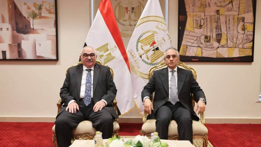 وزير العدل يستقبل رئيس هيئة قضايا الدولة للتهنئة بتوليه مهام منصبه