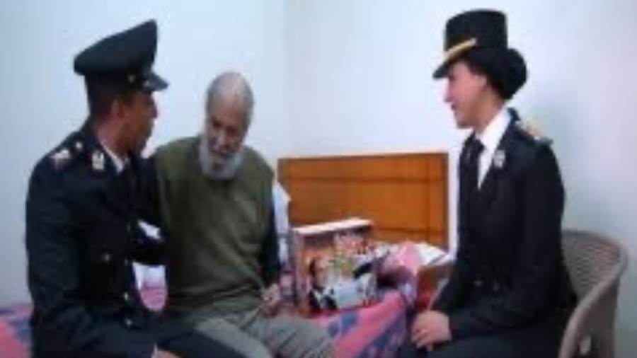 الداخلية تشارك المرضى والأطفال الأيتام وكبار السن الاحتفال بالشهر الكريم وتوزع هدايا عينية عليهم