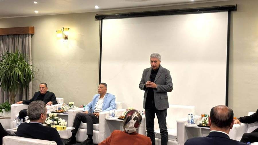 وزير السياحة والآثار ومحافظ جنوب سيناء يعقدان اجتماعاً موسعاً بمدينة شرم الشيخ مع أعضاء جمعية مستثمري جنوب سيناء