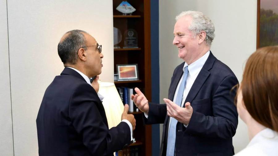 وزير الخارجية يلتقي السيناتور "كريس فان هولن" عضو لجنتي العلاقات الخارجية والاعتمادات بمجلس الشيوخ الأمريكي