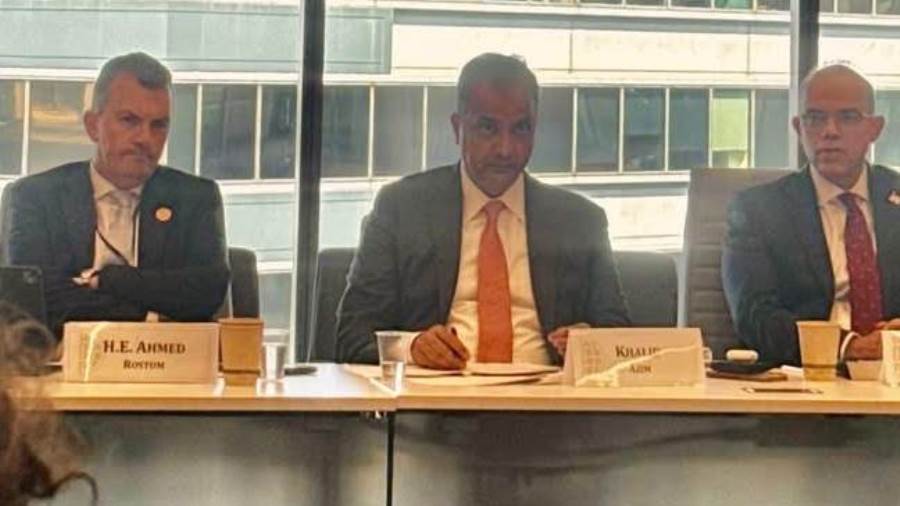 وزيرا "الاستثمار والتجارة الخارجية" و"التخطيط والتنمية الاقتصادية" يستعرضان جهود تنفيذ برنامج الإصلاح الاقتصادي والآفاق المستقبلية للاقتصاد المصري