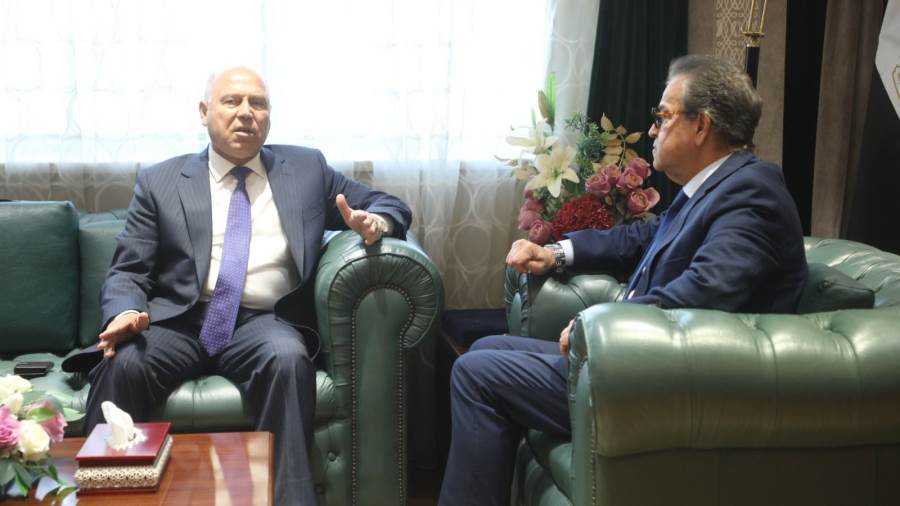 وزير الصحة يستقبل الفريق كامل الوزير لبحث عدد من ملفات التعاون الهامة