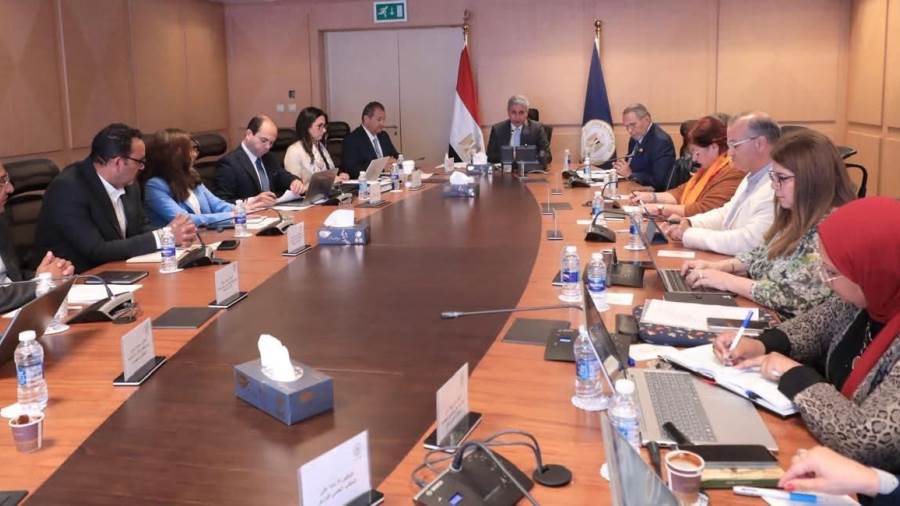 وزير السياحة والآثار يعقد اجتماعاً موسعاً مع مجموعة العمل الخاصة بمواقع التراث العالمي