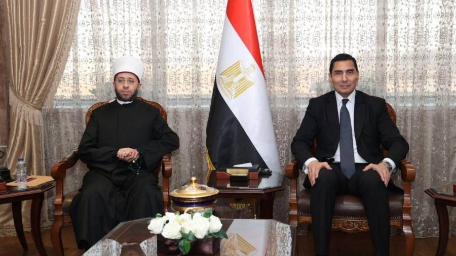 وزيرا الشباب والرياضة والأوقاف يبحثان آليات التعاون المشترك
