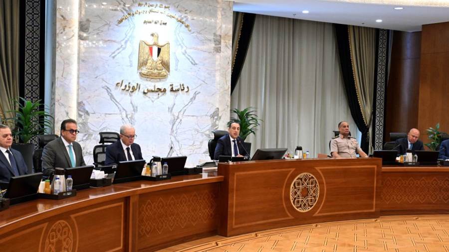 رئيس الوزراء يترأس الاجتماع الأسبوعي للحكومة