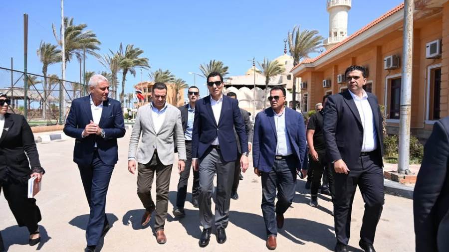 وزير الشباب والرياضة يتفقد المدينة الرياضية والمدينة الشبابية ويؤكد: تطوير المنشآت الرياضية والشبابية ركيزة أساسية لبناء الإنسان