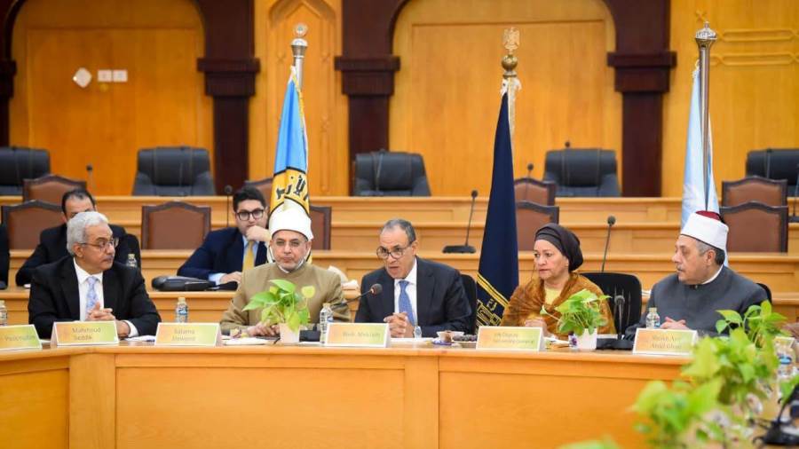 وزير الخارجية يفتتح المائدة المستديرة الأولى لمبادرة الأمم المتحدة حول الذكاء الاصطناعي والتنمية البشرية بجامعة الأزهر