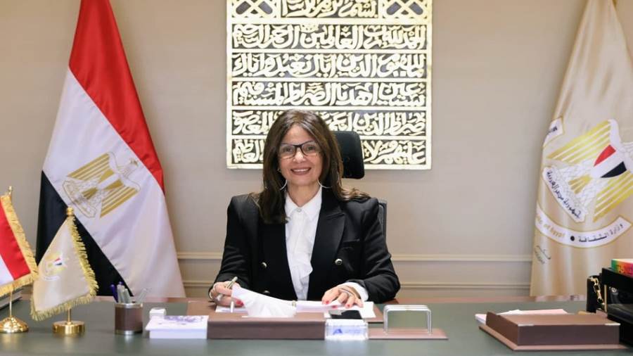رئيس مجلس الوزراء مصطفى مدبولي يعلن قبول استقالة وزيرة الثقافة جيهان زكي بعد صدور حكم قضائي بحقها