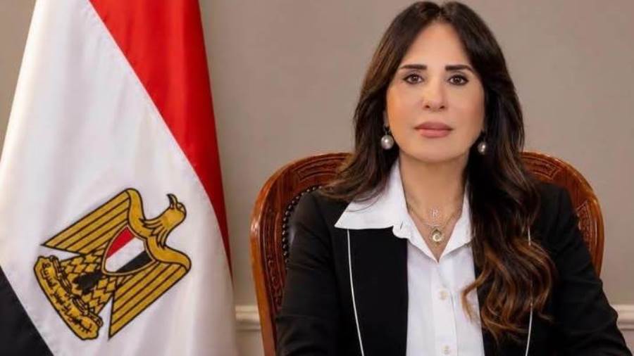 وزيرة الإسكان تتابع سير العمل بعدد من القطاعات الخدمية والتنموية بمدينة حدائق أكتوبر