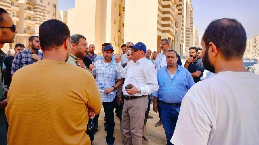 وزيرة الإسكان تتابع موقف تنفيذ المشروعات وملفات العمل بمدينتي حدائق أكتوبر و6 أكتوبر الجديدة