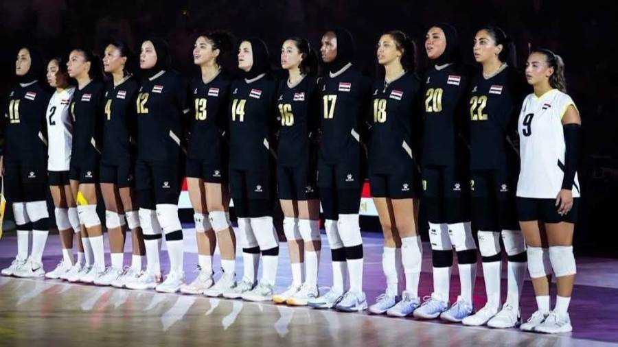 وزير الرياضة يهنئ منتخب مصر للكرة الطائرة سيدات بالحصول على بطولة أفريقيا للمرة الرابعة والتأهل لأول مرة بالتاريخ إلى أولمبياد لوس أنجلوس 2028