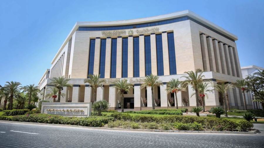 وزيرة الإسكان تصدر 7 قرارات إزالة لمخالفات بناء بالساحل الشمالي الغربي ومدينة القاهرة الجديدة