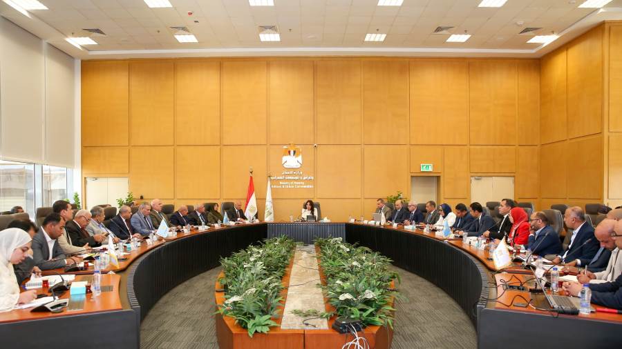 وزيرة الإسكان تتابع موقف منظومة الصرف الصحي بمحافظة القاهرة ومياه الشرب والصرف الصحي بمدينتي الشروق وبدر