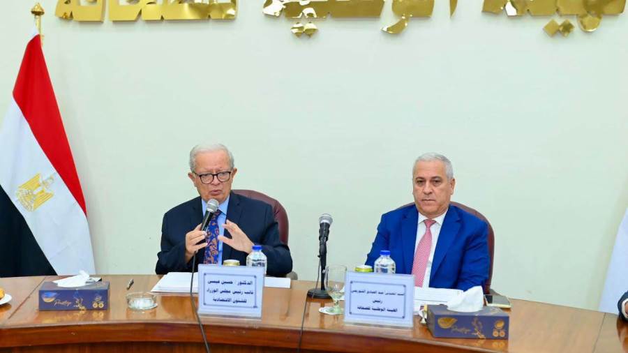 نائب رئيس الوزراء للشؤون الاقتصادية يواصل اجتماعاته لبحث خطط إعادة هيكلة المؤسسات الصحفية القومية وتعزيز استدامتها المالية