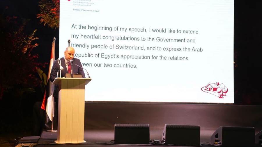 وزير العمل يلقي كلمة نيابة عن دولة رئيس الوزراء في احتفالية اليوم الوطني السويسري