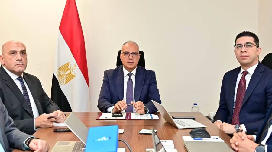 سويلم يتابع جهود رصد المنظومة المائية باستخدام صور الأقمار الصناعية لدعم الإدارة الذكية للمياه