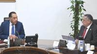 رئيس الوزراء يتابع مع "رئيس اقتصادية المثلث الذهبي" عدداً من ملفات العمل