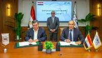  رئيس اقتصادية قناة السويس يشهد توقيع عقد مشروع بين السويدي للتنمية الصناعية وشركة "شين مين للزجاج" لإنشاء مصنع متكامل داخل “سخنة 360”