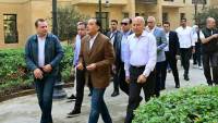 رئيس الوزراء يتفقد مشروع "روضة السيدة-2" للسكن البديل بمنطقة الطيبي بالسيدة زينب
