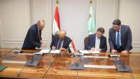 وزير الزراعة يوقع اتفاقية تجديد استضافة مصر للمركز الدولي للأسماك