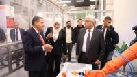 وزير التعليم العالي يتفقد معهد بحوث الإلكترونيات ويشيد بإمكاناته البحثية والتقنية