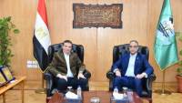 محافظ الفيوم يستقبل وزير الزراعة في مستهل زيارته للمحافظة لتفقد عدد من المشروعات الإنتاجية والخدمية بالقطاع الزراعي 
