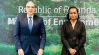 في إطار زيارته الرسمية لدولة رواندا.. سويلم يلتقى وزيرة البيئة الرواندية