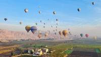 تحليق 71 رحلة بالون طائر تقل على متنها 1800 سائح  بسماء الأقصر