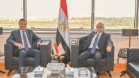 وزيرا الاستثمار والزراعة يعقدان اجتماعًا لبحث آليات تعزيز التواجد الاستثماري والتجاري المصري في أفريقيا