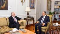 وزير الخارجية يستقبل المبعوث الشخصي للسكرتير العام للأمم المتحدة للشرق الأوسط
