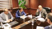 وزير الكهرباء والطاقة المتجددة يبحث مع شركة شنايدر إليكتريك التوسع في مبادرة تحسين كفاءة استخدام الطاقة في المصانع والمستشفيات والفنادق