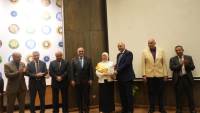 نائب وزير المالية.. يكرم الأمهات المثاليات والموظفين المتميزين ورواد العمل 