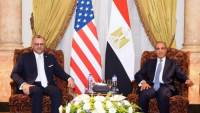 وزير الخارجية يبحث مع كبير مستشاري الرئيس الأمريكي للشئون العربية والأفريقية التطورات الإقليمية