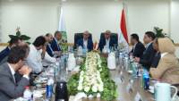 وزير الاستثمار يجتمع مع أعضاء مجلس النواب بالإسكندرية ضمن جولة تفقدية بميناء الدخيلة بحضور المحافظ