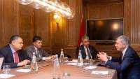 وزير السياحة والآثار يبحث مع رئيس الاتحاد الإيطالي لمنظمي الرحلات ASTOI تعزيز التعاون