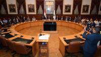  وزير الصناعة ومحافظ القاهرة يسلمان 40 عقد تقنين أوضاع لمصانع وورش بمنطقة شق الثعبان الصناعية