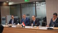 وزير الخارجية يلتقي وزيرة التجارة والصناعة الفلبينية