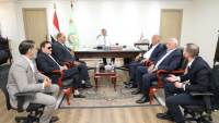 وزير الزراعة يناقش مع "اتحاد الدواجن" سبل تطوير الصناعة ودعم المربين وفتح أسواق للتصدير