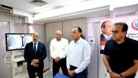 رئيس الوزراء يتفقد الوحدة المتنقلة للتدخلات القلبية والعصبية والعضلية وعلاج السكتات الدماغية 