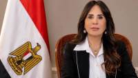 وزيرة الإسكان تتابع موقف تنفيذ مشروعات الطرق والمرافق بعدد من المدن الجديدة