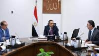 رئيس الوزراء يستعرض الإجراءات التنفيذية لفض التشابكات المالية بين "المالية" وهيئة السلع التموينية
