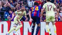 برشلونة يتوج بكأس خوان جامبر بعد الفوز على الأهلي 2-1