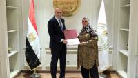 وزير التربية والتعليم يكرّم مديري مدرستي برقطا الإعدادية والشهيد أحمد سمير تقديرًا لعطائهما وترسيخًا لقيمة المعلمين